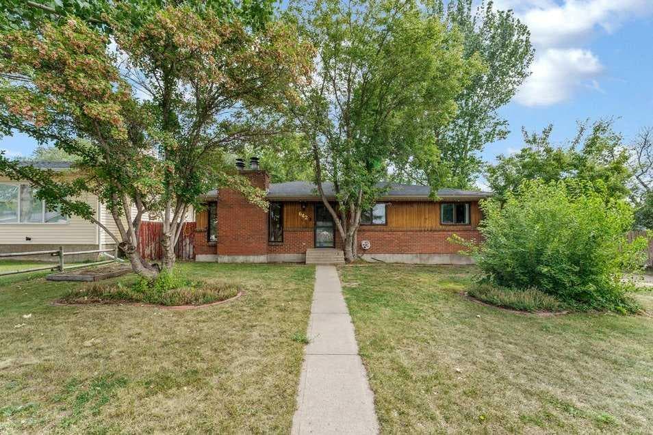 642 Lakewood Road E — photo 1