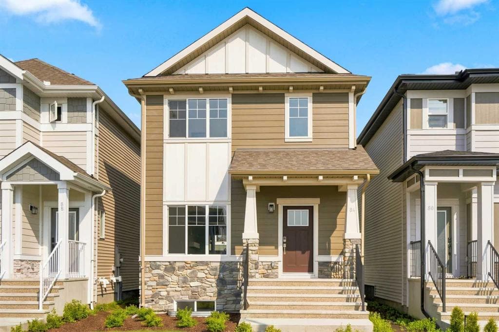 3-bed Detached for sale at 8 Snowberry Common SE, Calgary