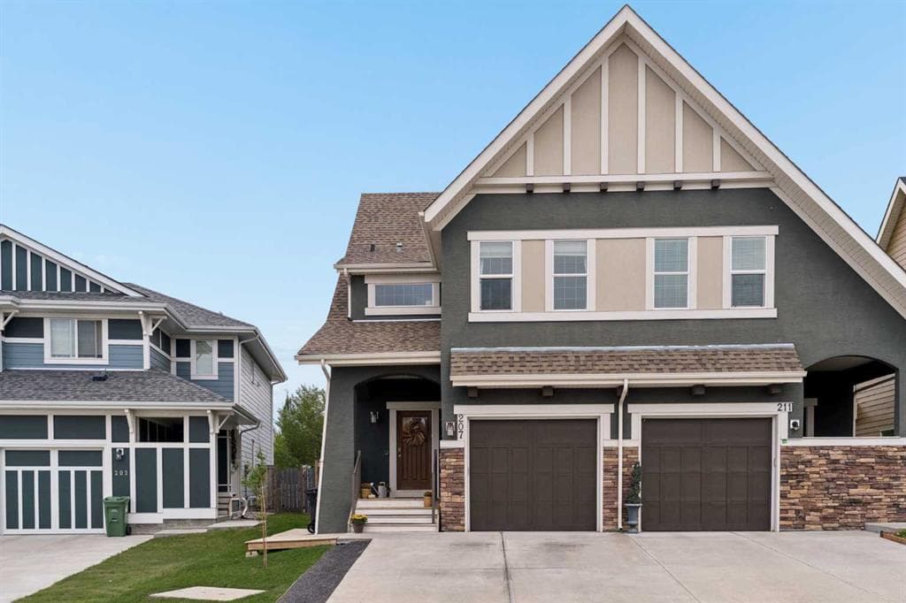 4-bed Semi-detached for sale at 207 Mahogany Grove SE, Calgary
