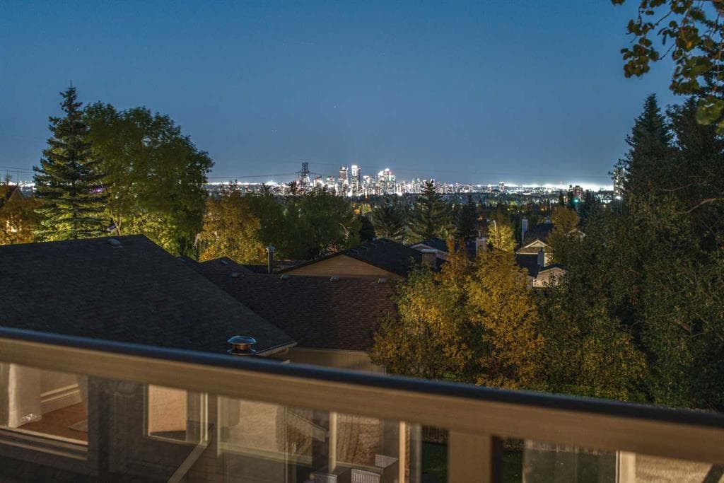 44 Stradwick Way SW — photo 1