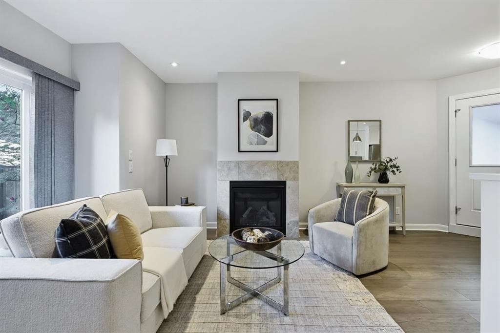 3-bed Townhouse for sale at 2, 530 56 Avenue SW, Calgary