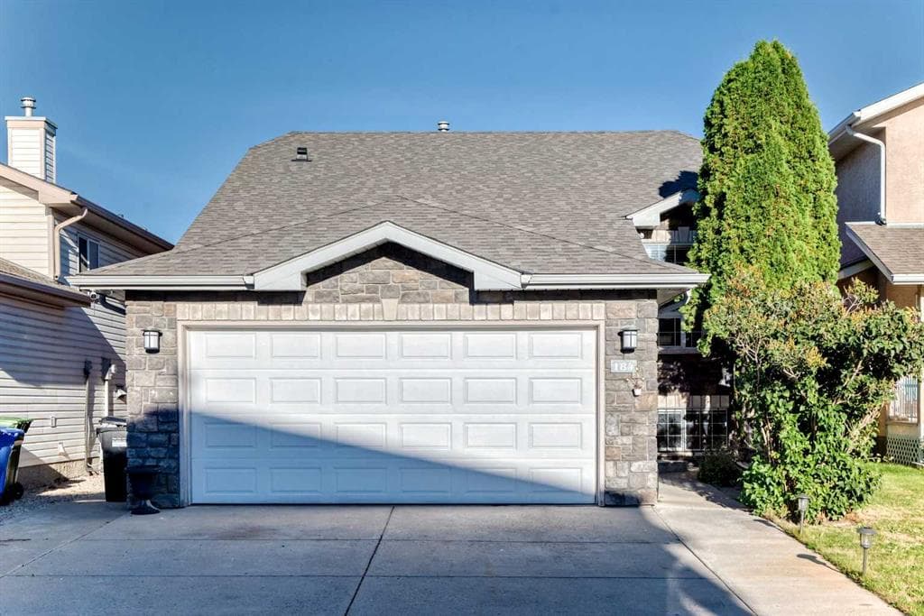 184 Douglas Ridge Green SE — photo 1
