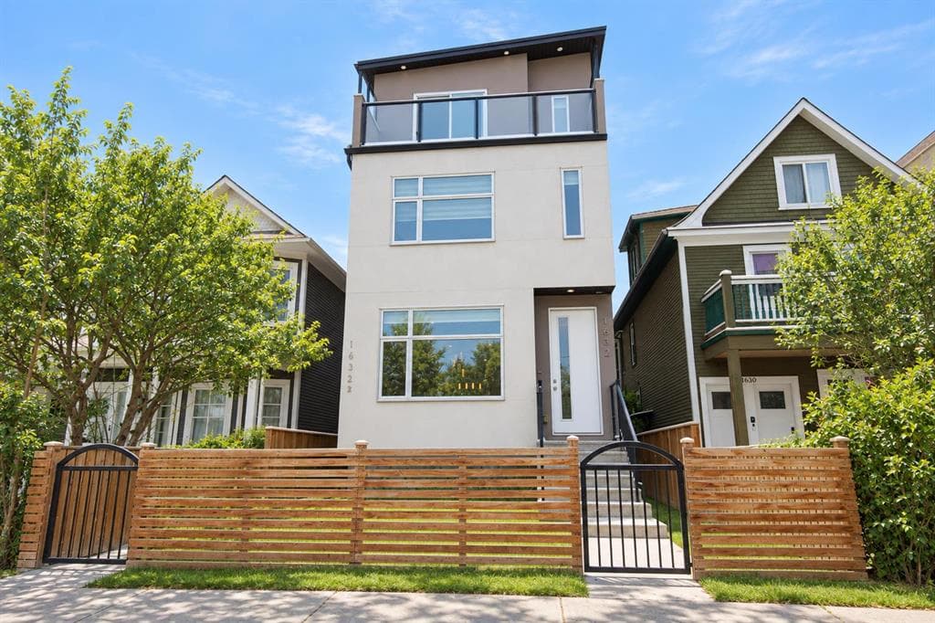 1632 12 Avenue SW — photo 1