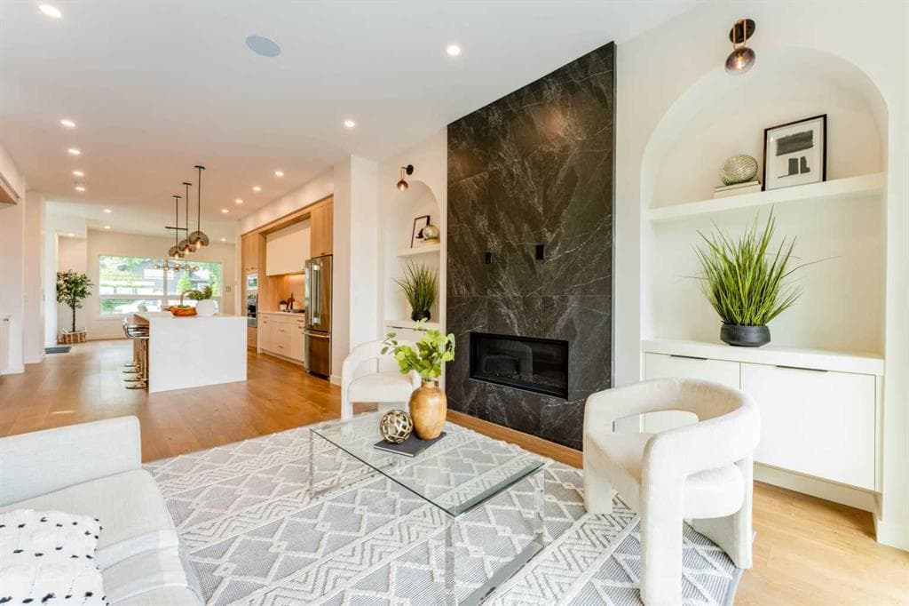 4-bed Detached for sale at 90 Hartford Road NW, Calgary