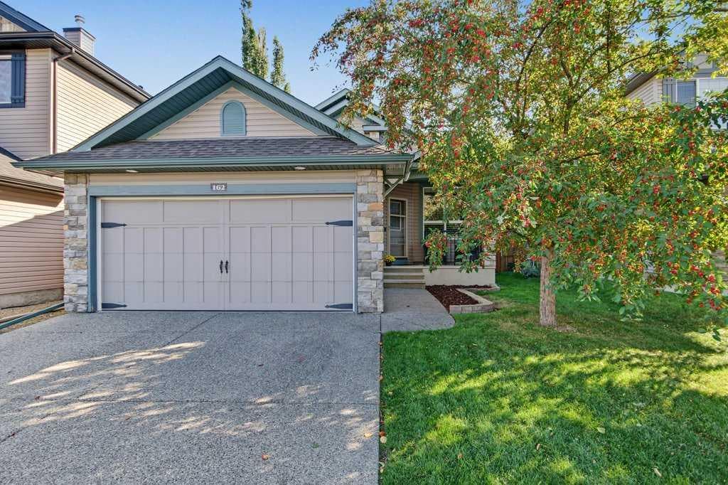 162 Brightonstone Landing SE — photo 1