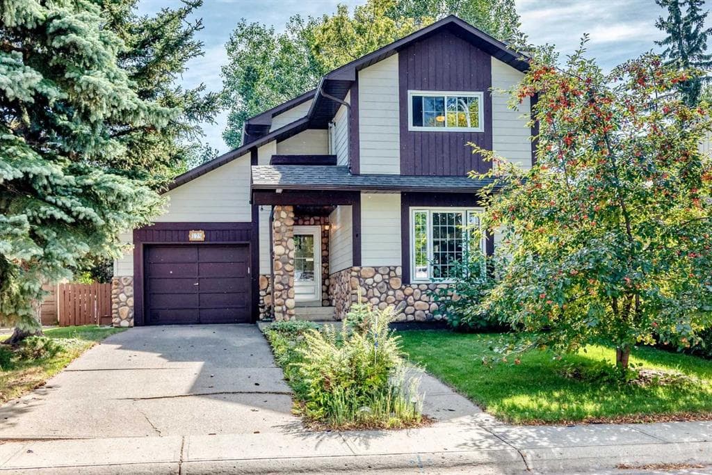 3-bed Detached for sale at 128 Marquis Place SE, Airdrie