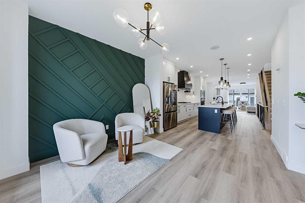 4-bed Detached for sale at 7341 37 Avenue NW, Calgary