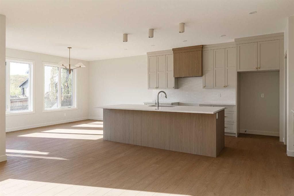 4-bed Detached for sale at 141 Creekstone Hill SW, Calgary