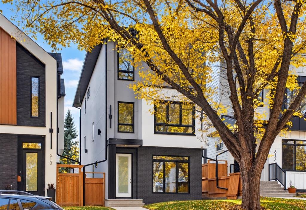615 55 Avenue SW — photo 1