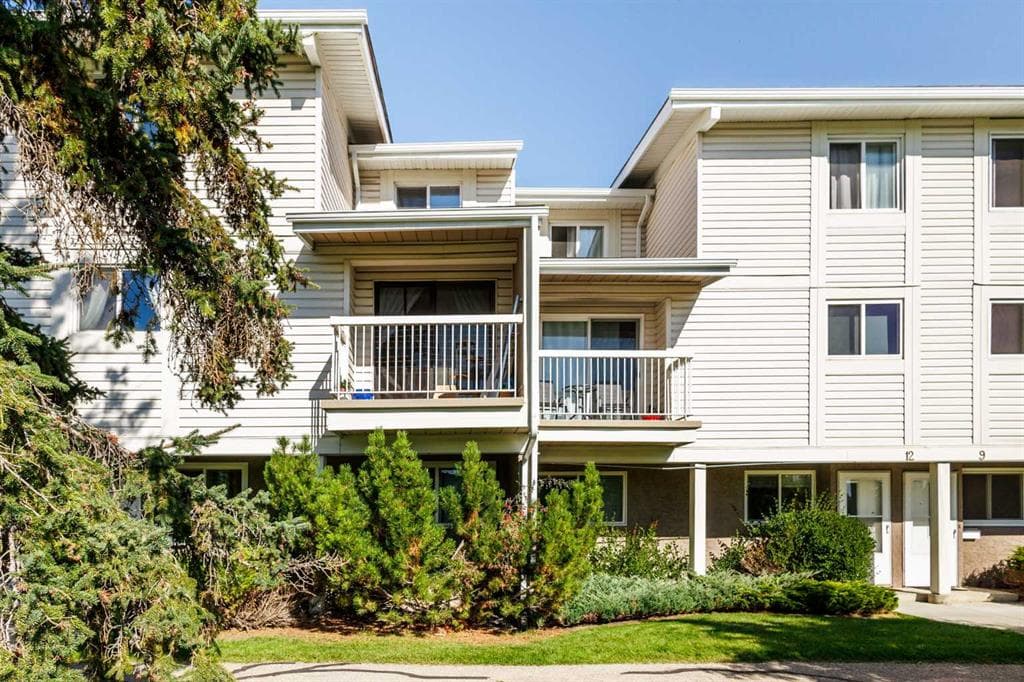 2-bed Townhouse for sale at 16, 3015 51 Street SW, Calgary