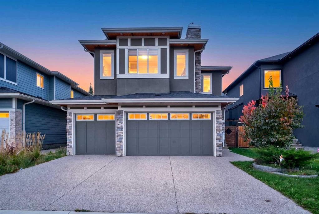 170 Kinniburg Crescent — photo 1