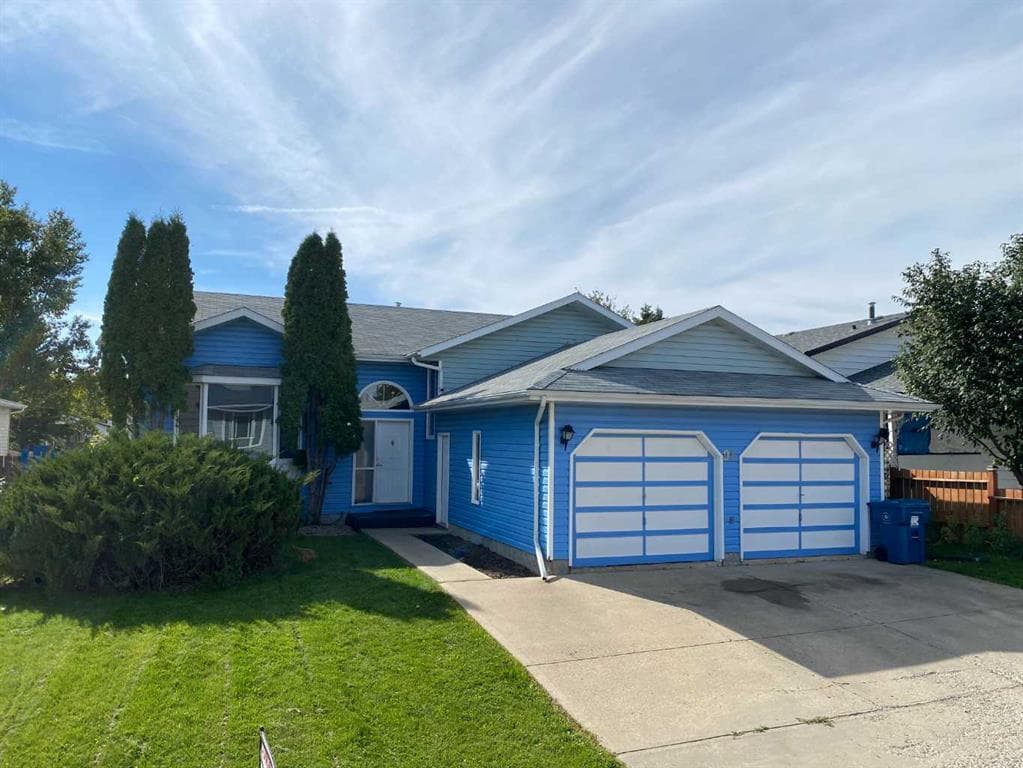 91 Parkland Way E — photo 1