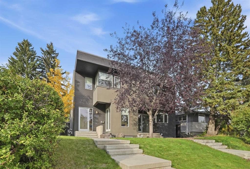 3-bed Semi-detached for sale at 2220 32 Avenue SW, Calgary