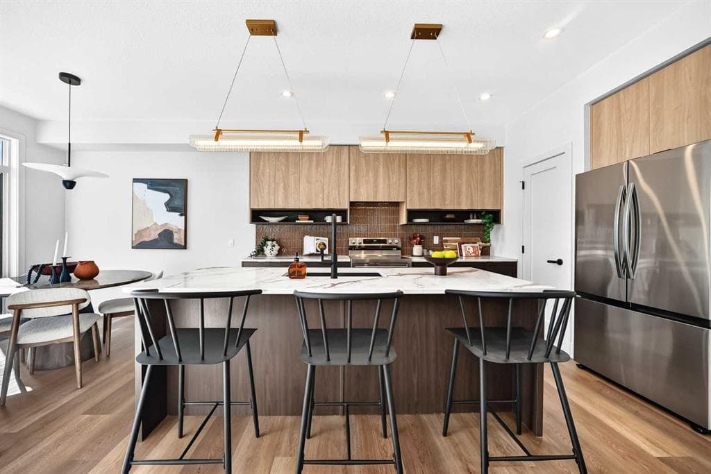 246 Greystone Boulevard — photo 1