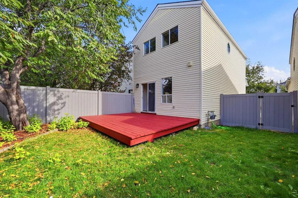 3-bed Detached for sale at 11 Coventry Lane NE, Calgary