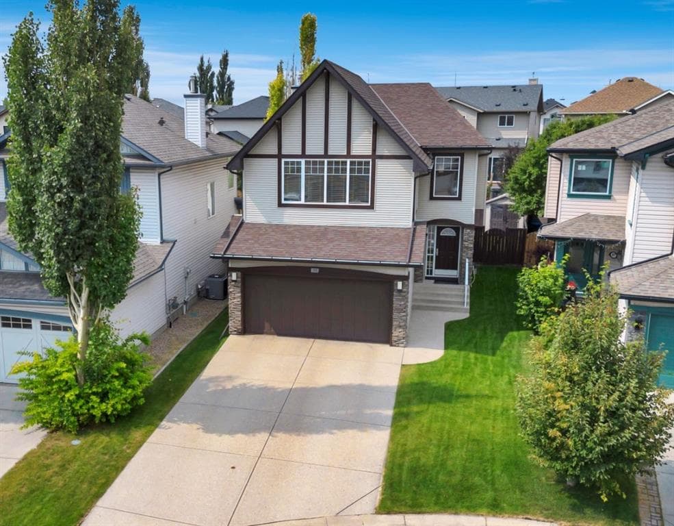 3-bed Detached for sale at 151 New Brighton Mews SE, Calgary