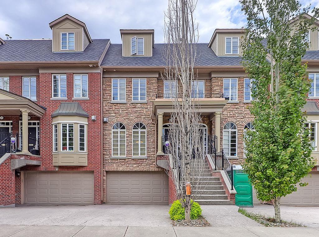 2423 Erlton Street SW — photo 1