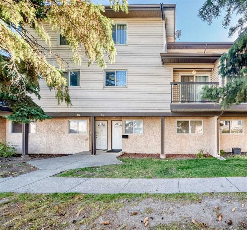 45, 3745 Fonda Way SE — photo 1