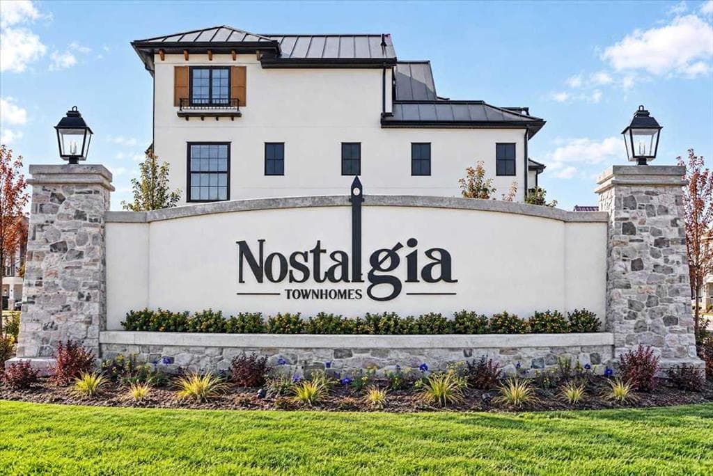 4-bed Townhouse for sale at 21321 Nostalgia Street SE, Calgary